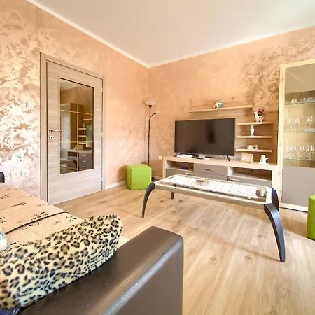 Apartments Petra Krk Town Exterior photo